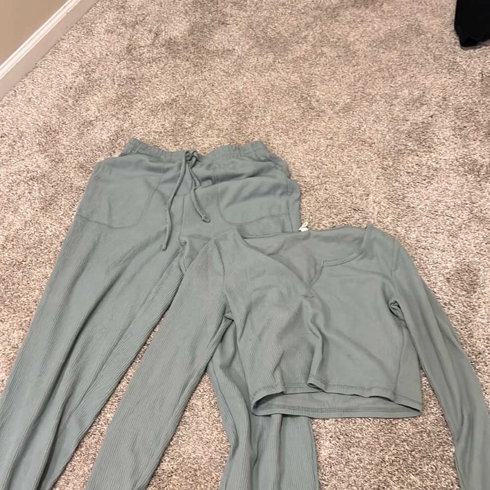 Light blue/ green, urban outfitters lounge set